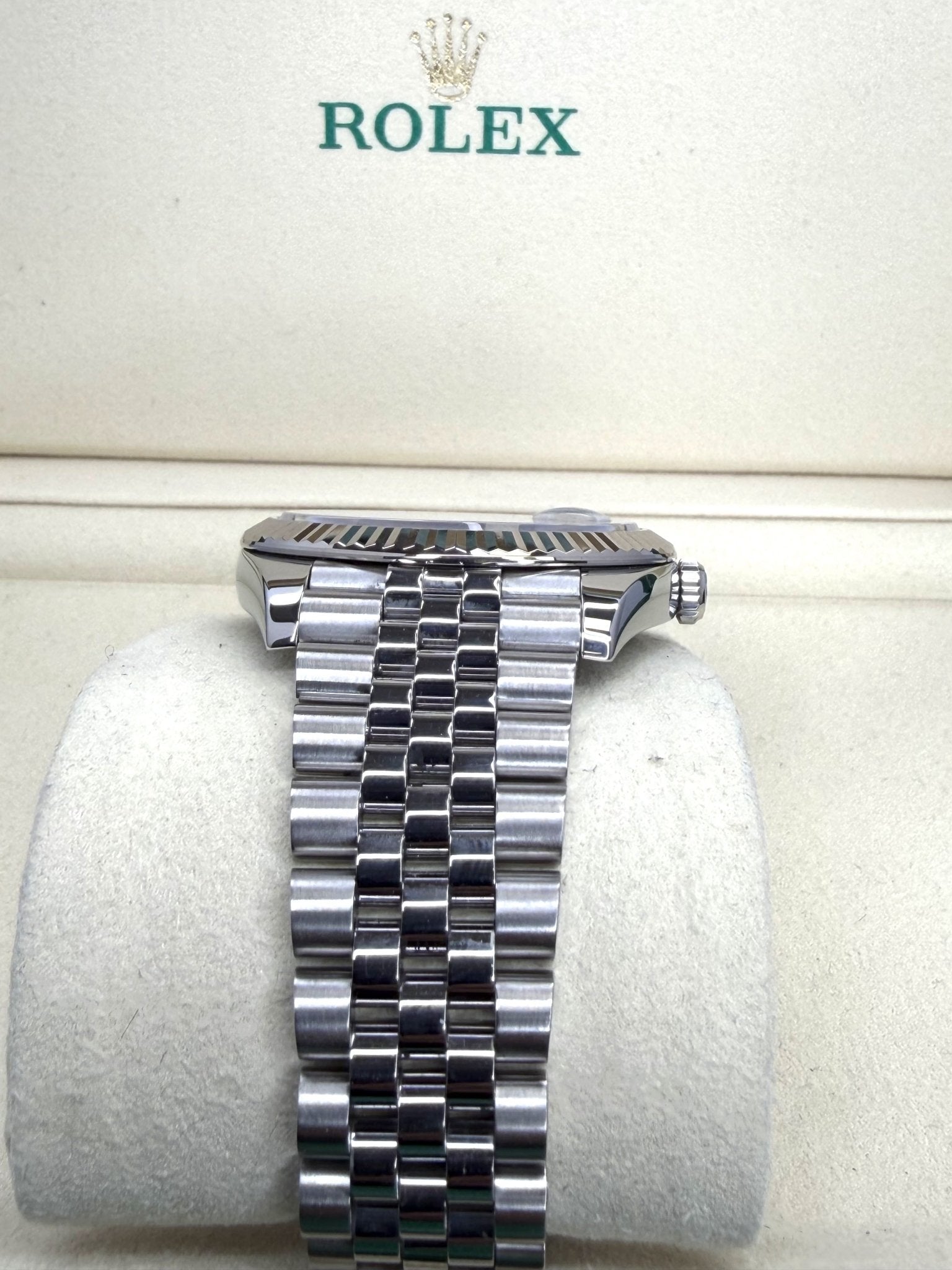 Rolex Datejust 126334 Wimbledon Dial Jubilee Fluted Bezel - ORATIME CO