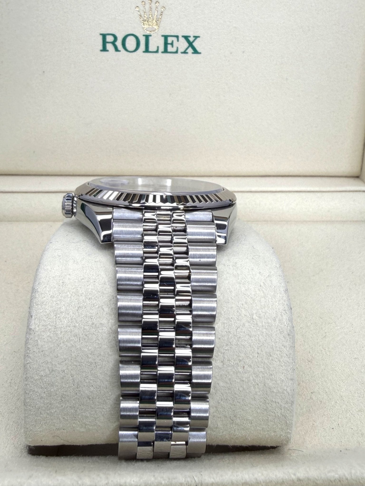Rolex Datejust 126334 Wimbledon Dial Jubilee Fluted Bezel - ORATIME CO