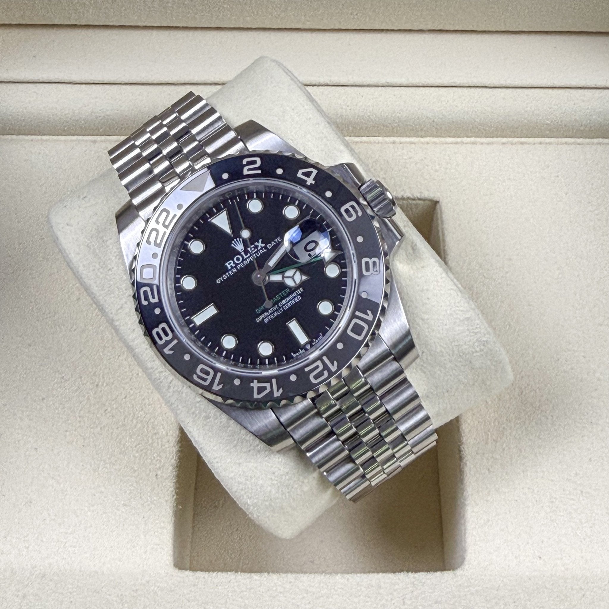 Rolex GMT-Master II 126710GRNR Bruce Wayne Jubilee Stainless Steel Secondary image
