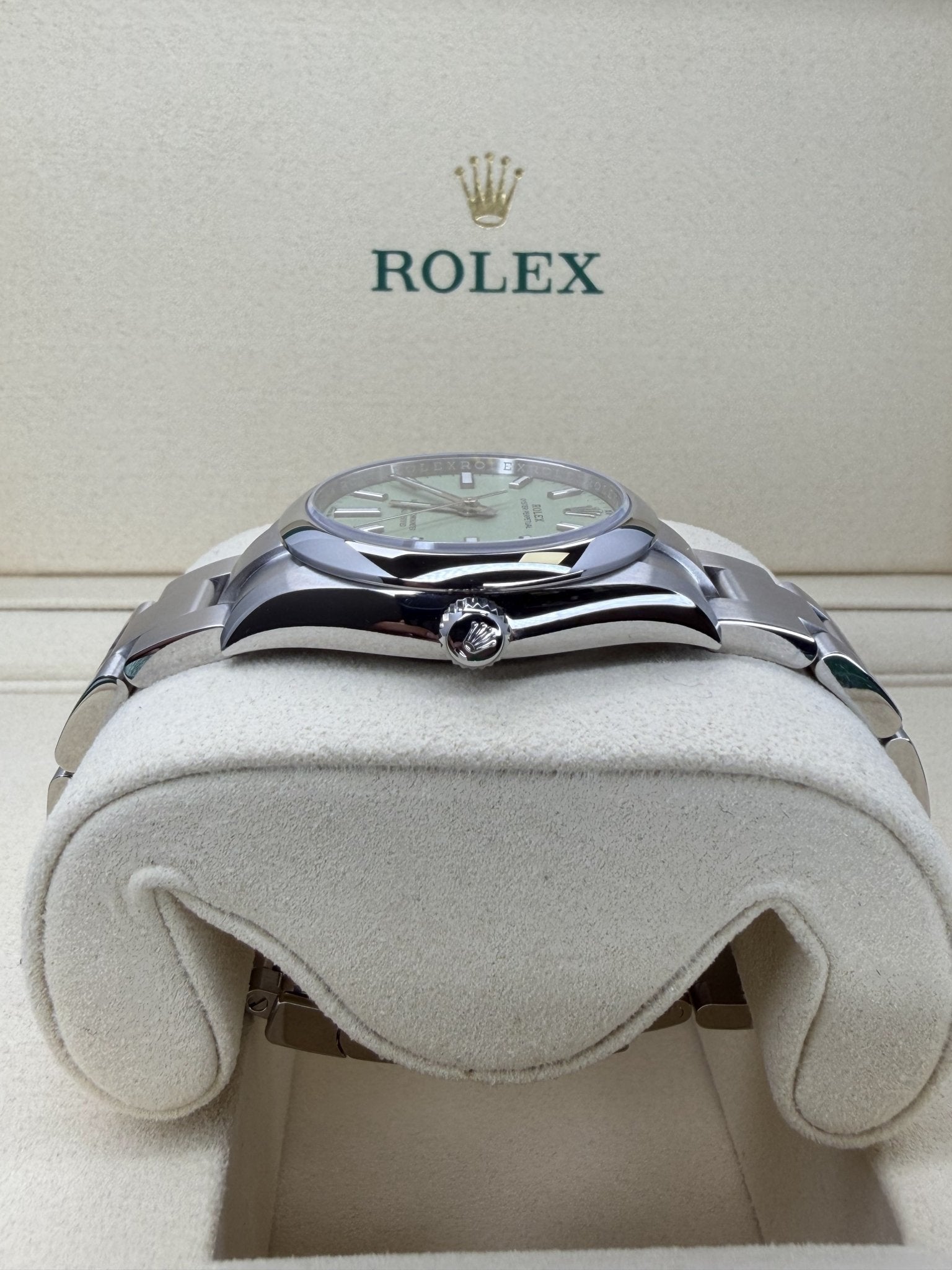 Rolex Oyster Perpetual 124200 Pistachio Dial Stainless Steel - ORATIME CO