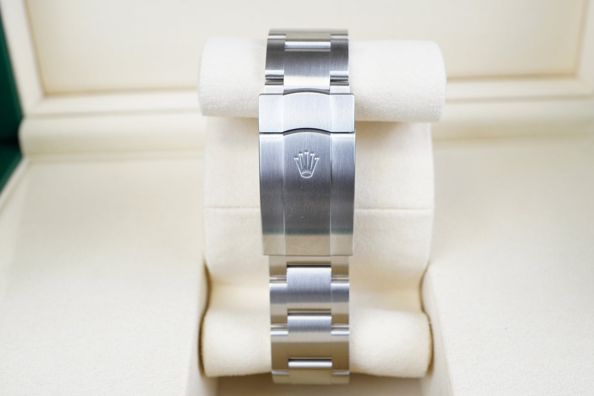 Rolex Oyster Perpetual 134300 Stainless Dial Pistachio Dial - ORATIME CO